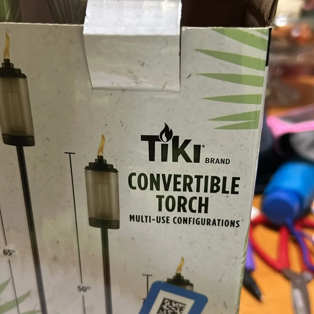 Tiki glass torch